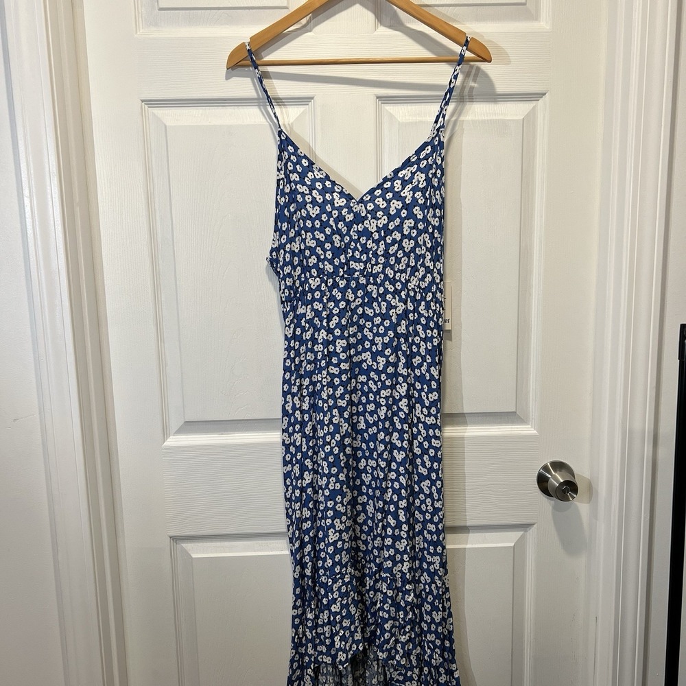 Pacific Vibes Dress‎ Women's Plus Size XXL Smocked HiLo Hem Blue/White Sundress